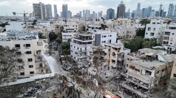 Perang Iran Lepas Rudal Kheibar, Netanyahu Jadi Sasaran